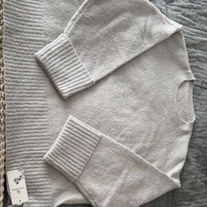 Classic Crew Neck Sweater in Light Gray